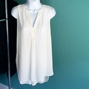 XL white sleeveless blouse